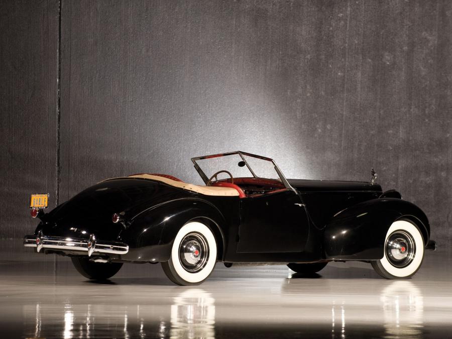  Packard Eight Convertible Victoria by Darrin 1938 года  (фото 13 из 17)
